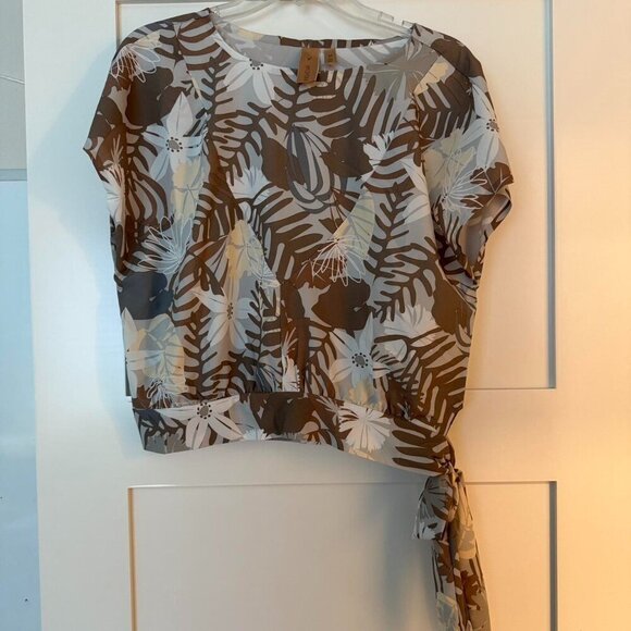 indyeva Tops - Indyeva Aleste Short Sleeve Tie top